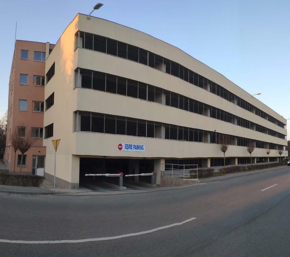 International Aparthotel - Free Parking Cluj-Napoca Exterior foto